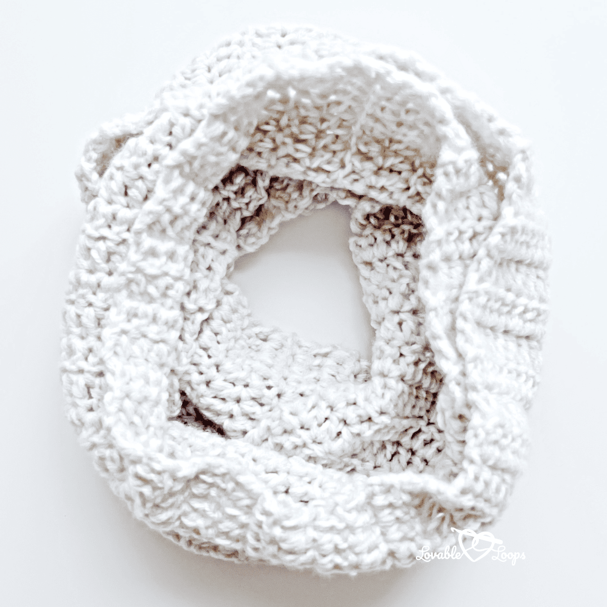 Easy Infinity Scarf Crochet Pattern (Free)