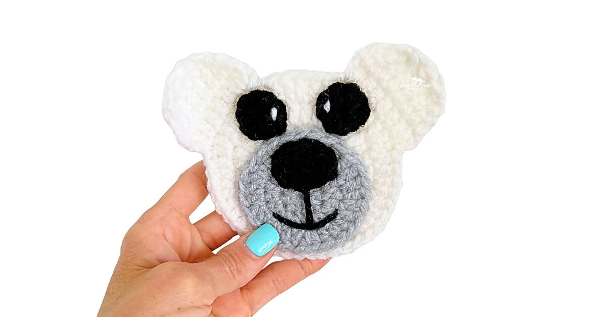polar bear crochet applique made with simple stitches, free crochet pattern